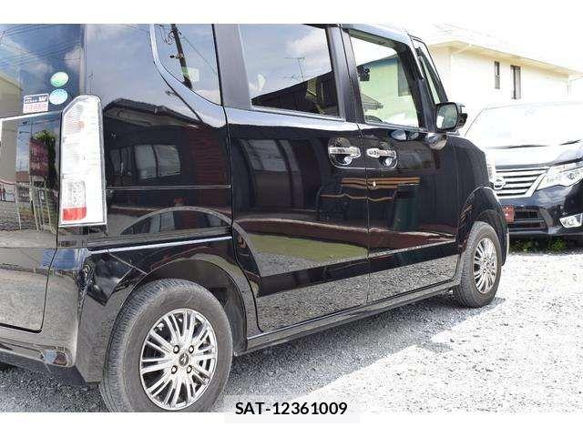 Honda N BOX 2017-06 7358955-18