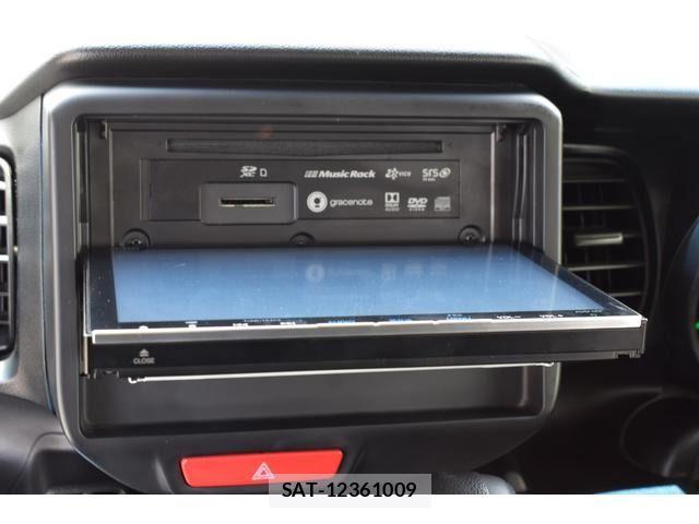 Honda N BOX 2017-06 7358955-8