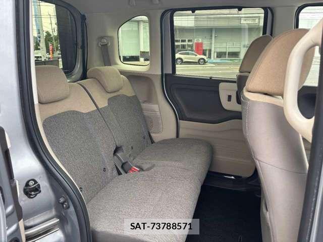 Honda N BOX 2017-12 7358946-17