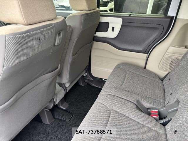 Honda N BOX 2017-12 7358946-19