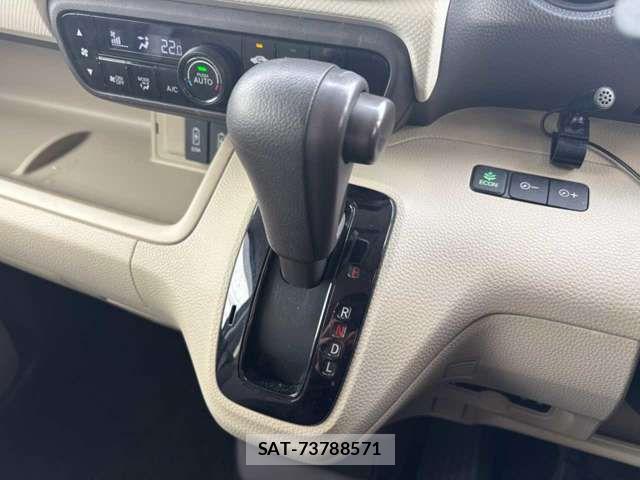 Honda N BOX 2017-12 7358946-6