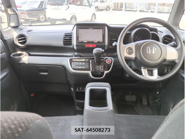 Honda N BOX 2017-02 7358951-10