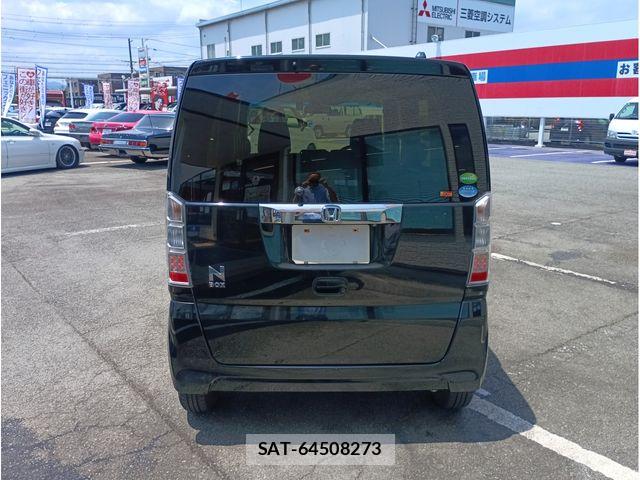 Honda N BOX 2017-02 7358951-5