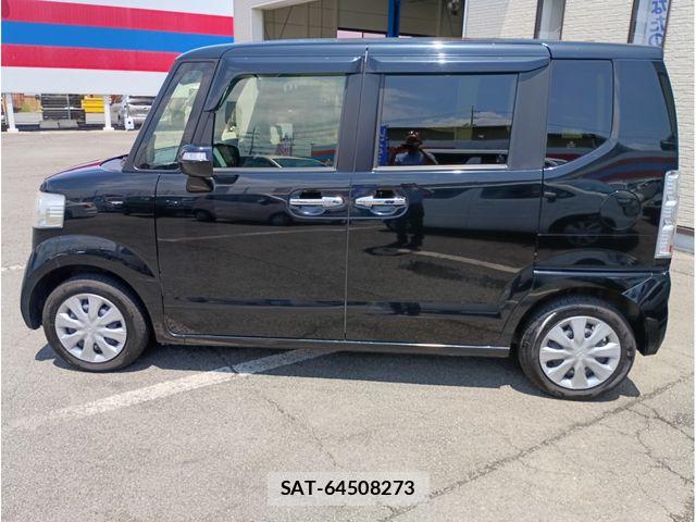 Honda N BOX 2017-02 7358951-7