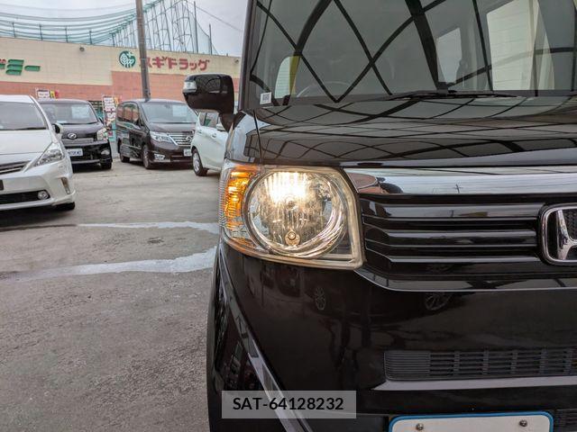 Honda N BOX 2013-09 7358956-21