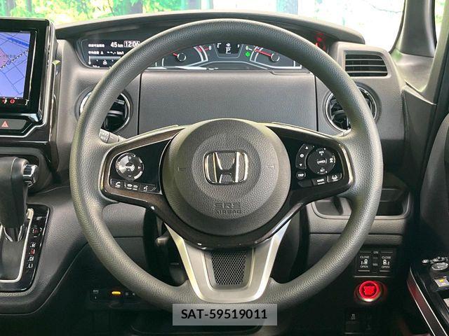 Honda N BOX 2017-11 7358933-10
