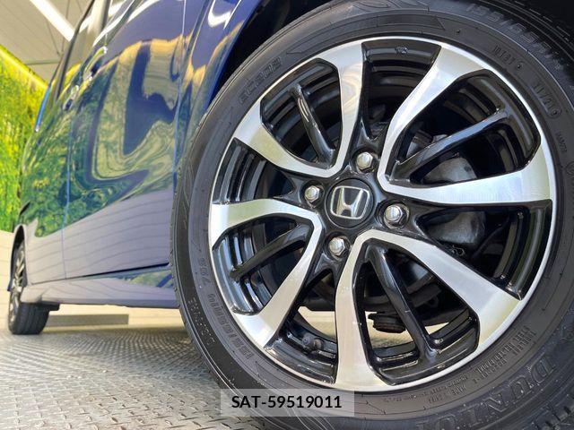 Honda N BOX 2017-11 7358933-12