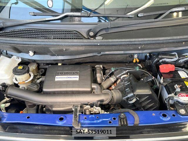 Honda N BOX 2017-11 7358933-17