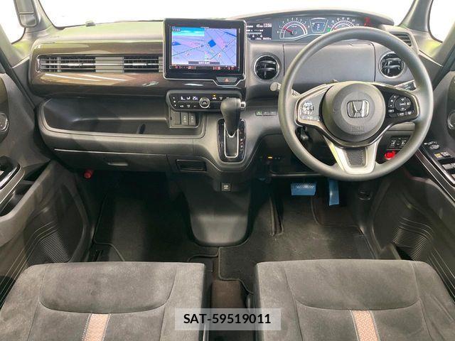 Honda N BOX 2017-11 7358933-1