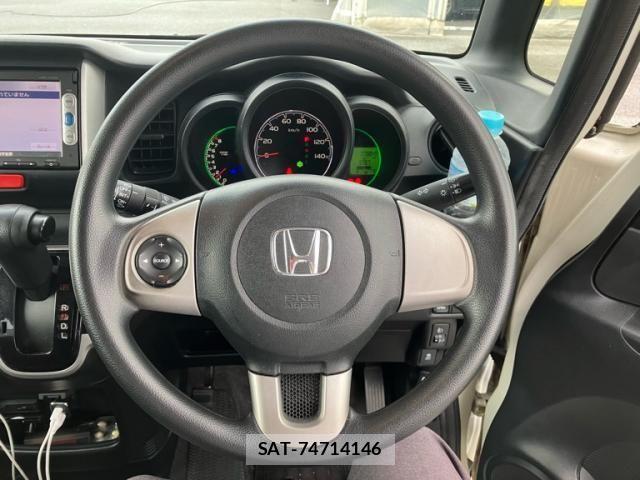 Honda N BOX 2014-05 7358962-10