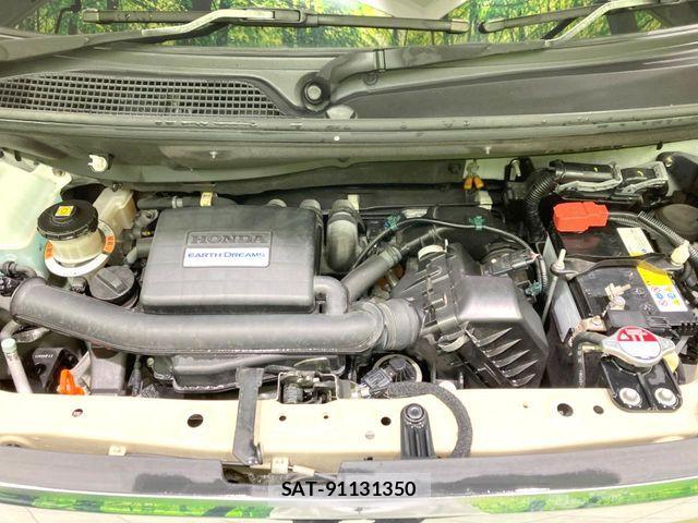 Honda N BOX 2017-09 7358944-17