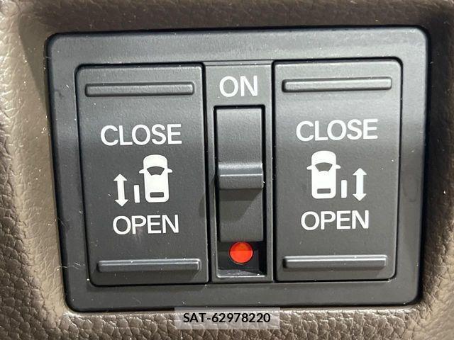 Honda N BOX 2023-07 7393070-4