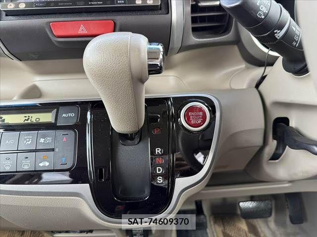 Honda N BOX 2013-02 7393138-25