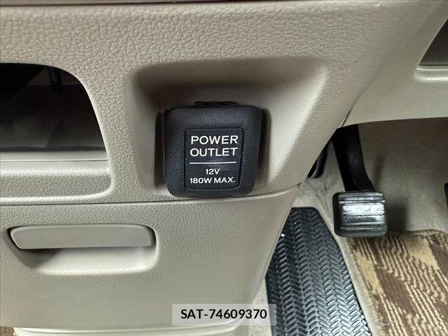 Honda N BOX 2013-02 7393138-27
