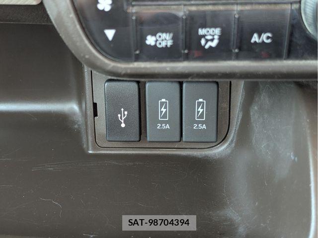 Honda N BOX 2021-05 7393097-10