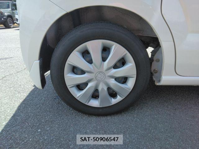 Honda N BOX 2017-06 7393112-28