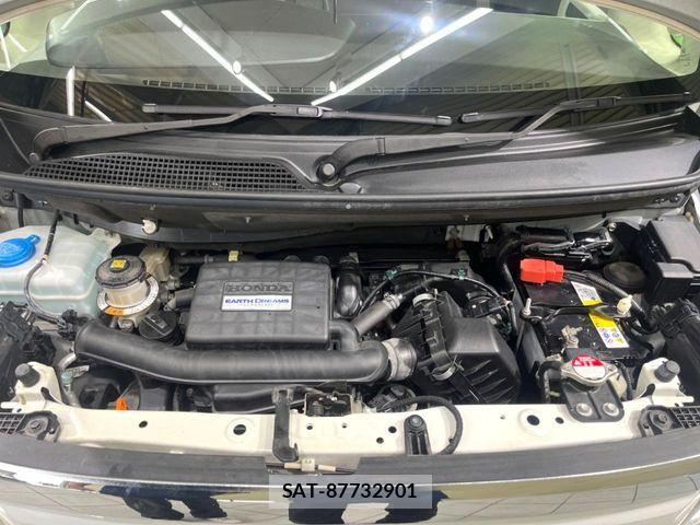 Honda N BOX 2020-03 7456131-17