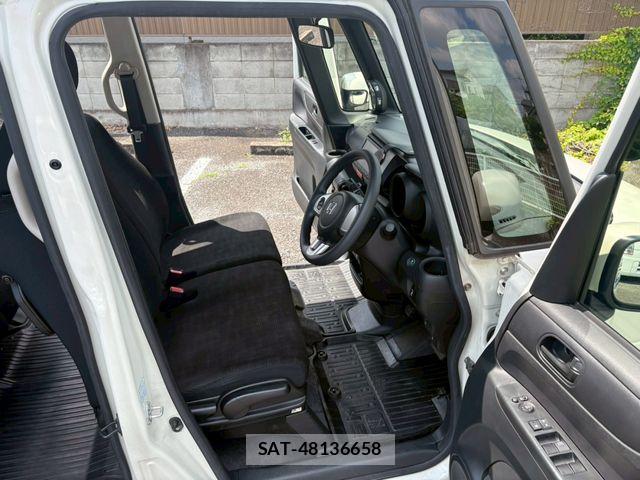 Honda N BOX 2016-10 7456161-1