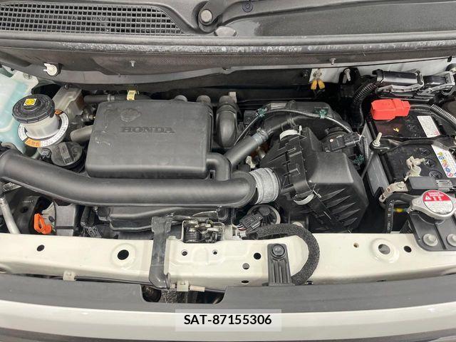 Honda N BOX 2022-04 7456114-17