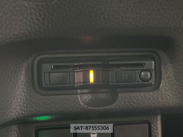 Honda N BOX 2022-04 7456114-5