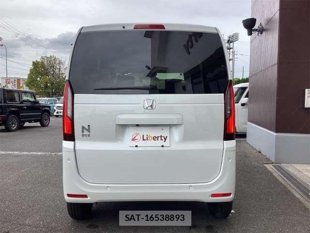 Honda N BOX 2026-04 7456108-14