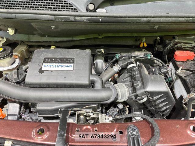 Honda N BOX 2018-03 7456129-17
