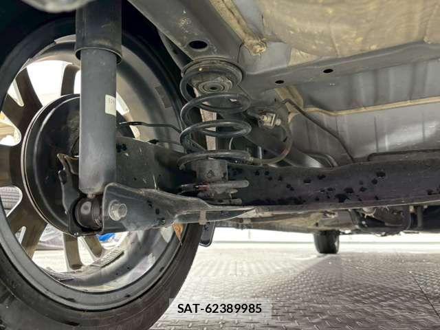 Honda N BOX 2018-02 7456125-12