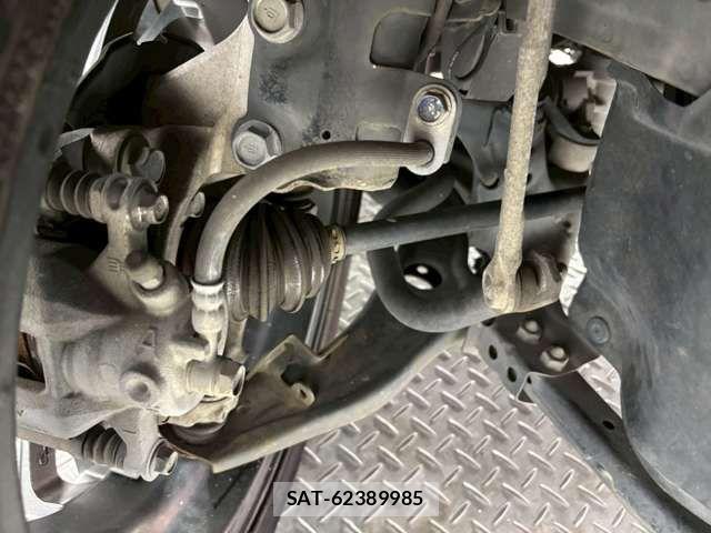 Honda N BOX 2018-02 7456125-15