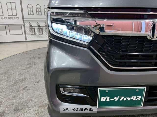 Honda N BOX 2018-02 7456125-19