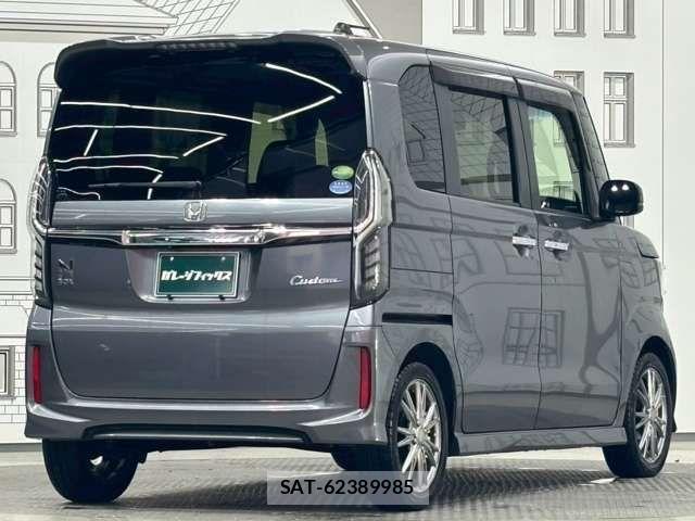 Honda N BOX 2018-02 7456125-8
