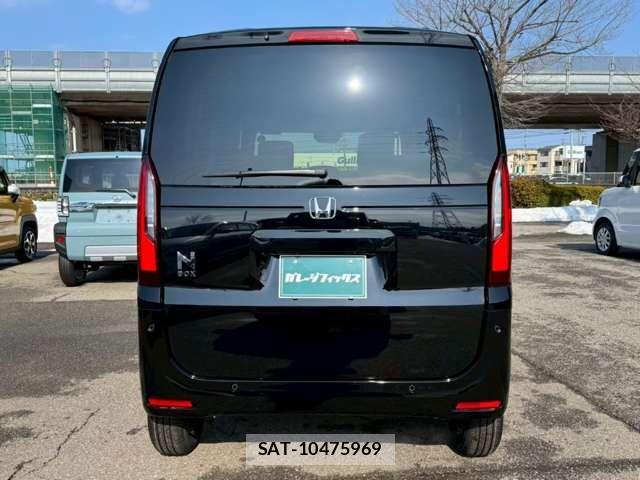 Honda N BOX 2026-02 7456106-7