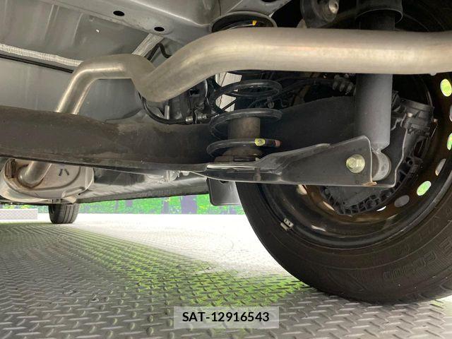Honda N BOX 2022-06 7456122-19