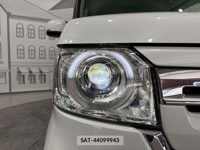 Honda N BOX 2023-06 7456117-18