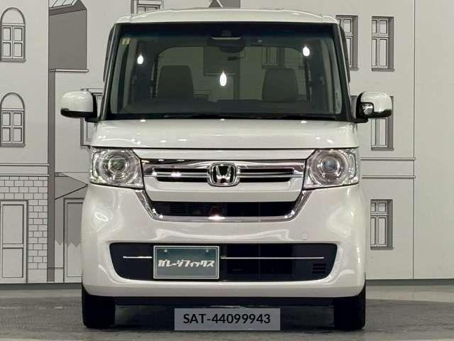Honda N BOX 2023-06 7456117-1