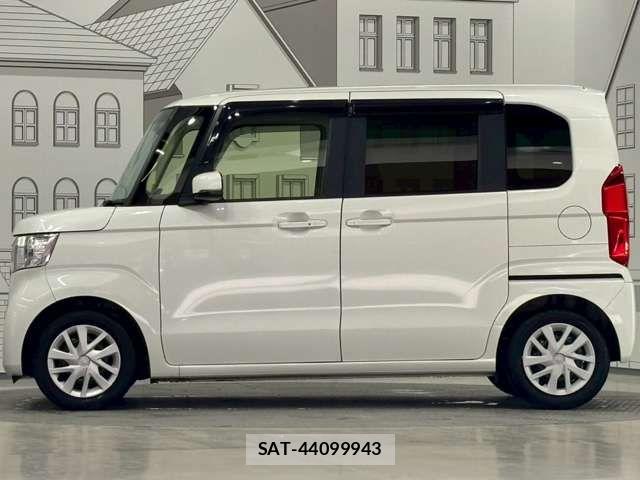 Honda N BOX 2023-06 7456117-4