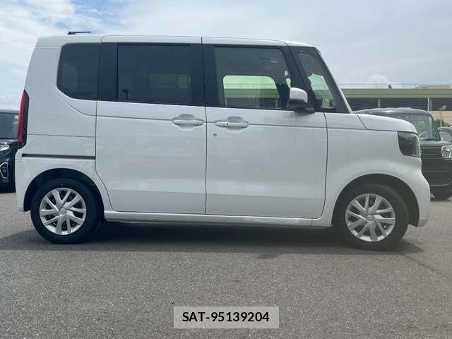 Honda N BOX 2026-04 7456102-6