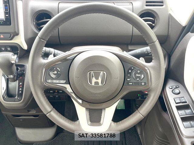 Honda N BOX 2021-02 7456138-13