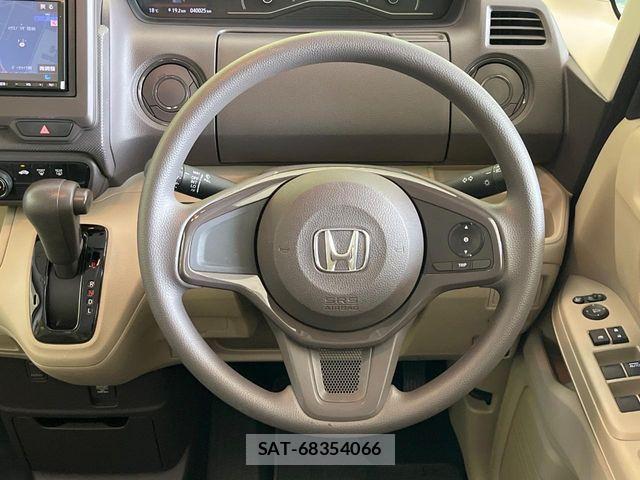 Honda N BOX 2017-12 7456143-10