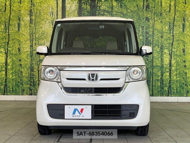 Honda N BOX 2017-12 7456143-13