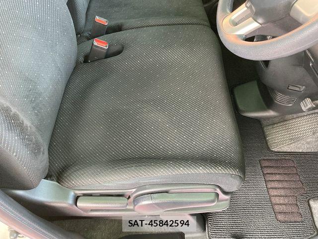 Honda N BOX 2014-10 7456155-13