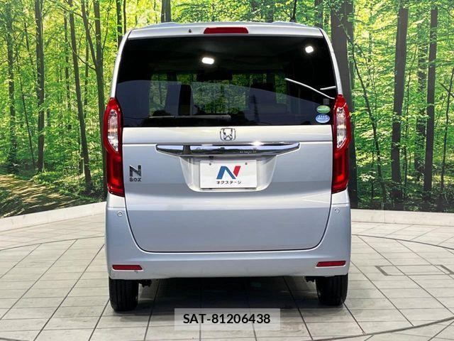 Honda N BOX 2018-04 7456144-14