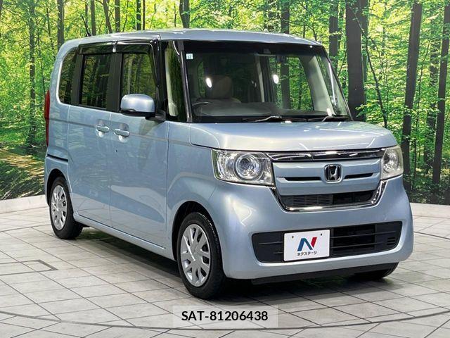 Honda N BOX 2018-04 7456144-15