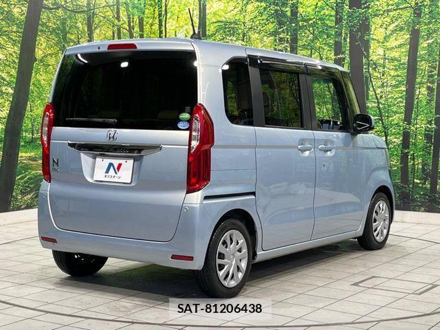 Honda N BOX 2018-04 7456144-16