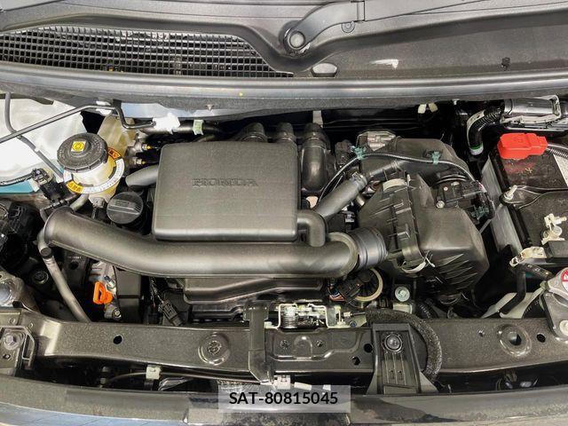 Honda N BOX 2026-05 7456101-17
