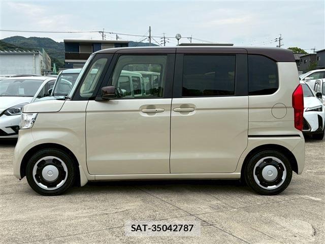 Honda N BOX 2018-08 7456133-9