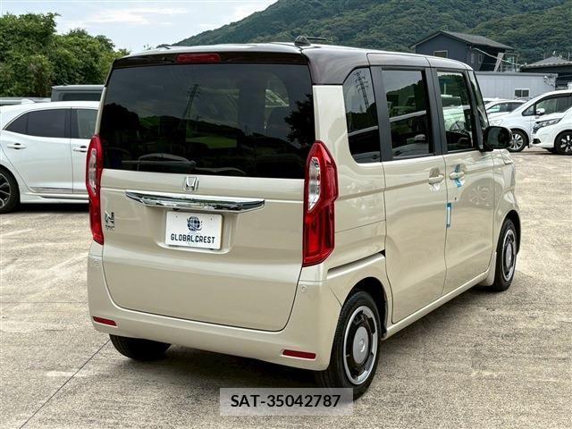 Honda N BOX 2018-08 7456133-12