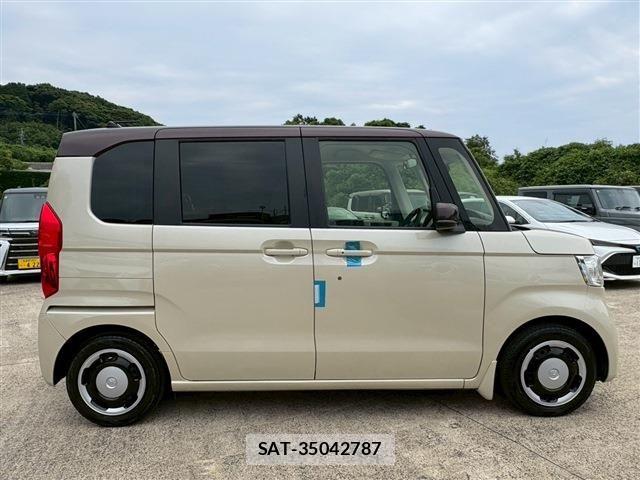 Honda N BOX 2018-08 7456133-13