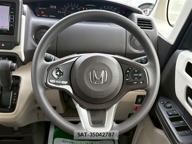 Honda N BOX 2018-08 7456133-27