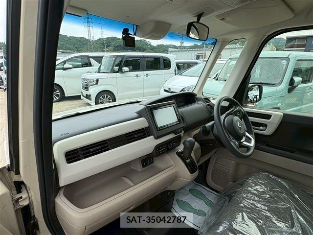 Honda N BOX 2018-08 7456133-3