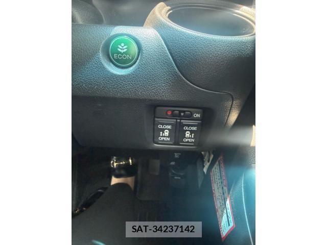 Honda N BOX 2017-01 7456172-12